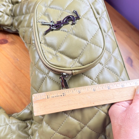 Khaki quilted puffer hobo bag nwt - Picture 12 of 14